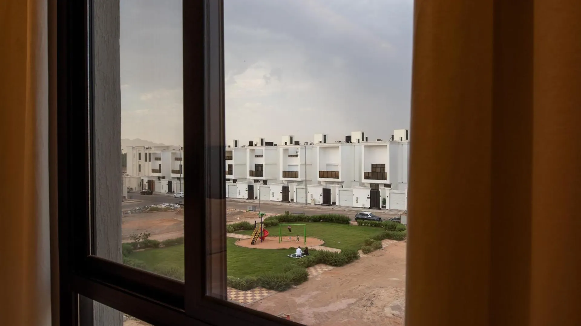اجنحة غرس الفاخرةd18 Apartment Medina