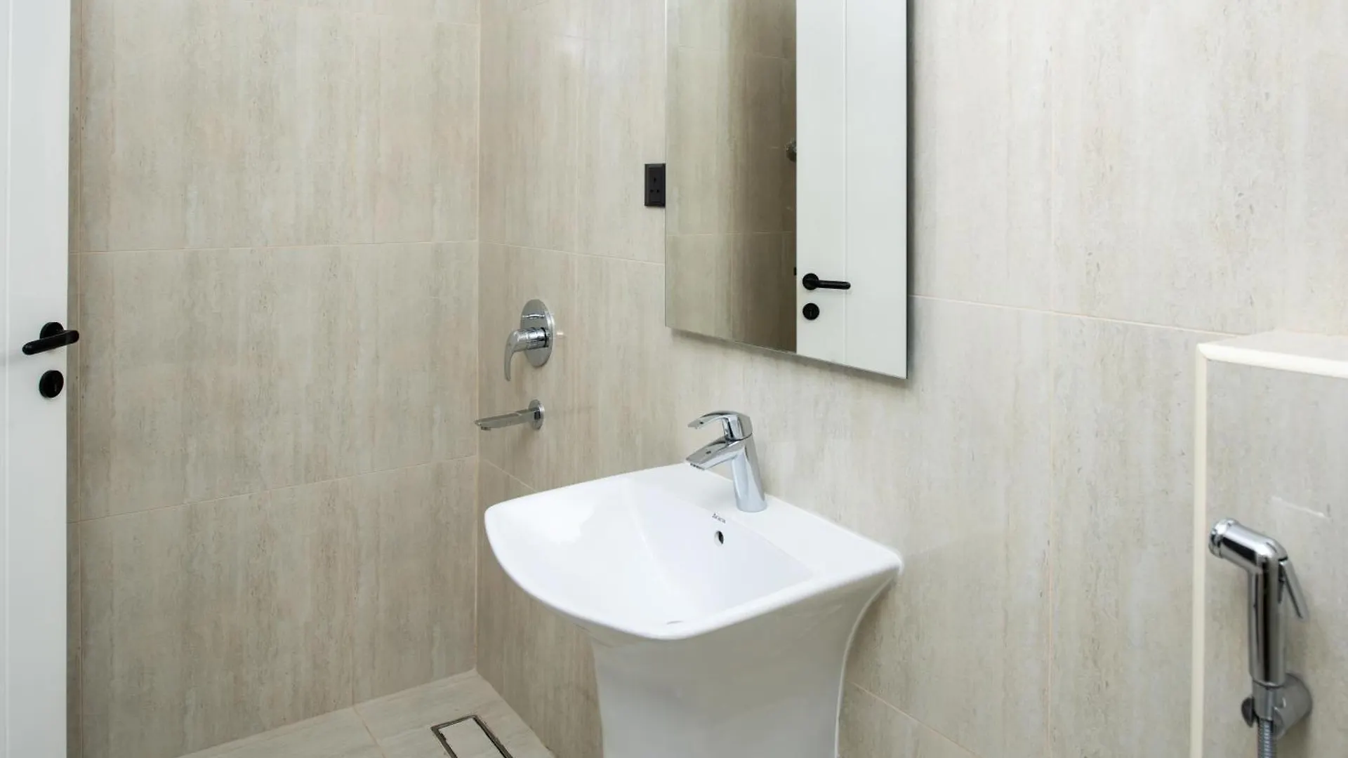 اجنحة غرس الفاخرةd18 Apartment Medina