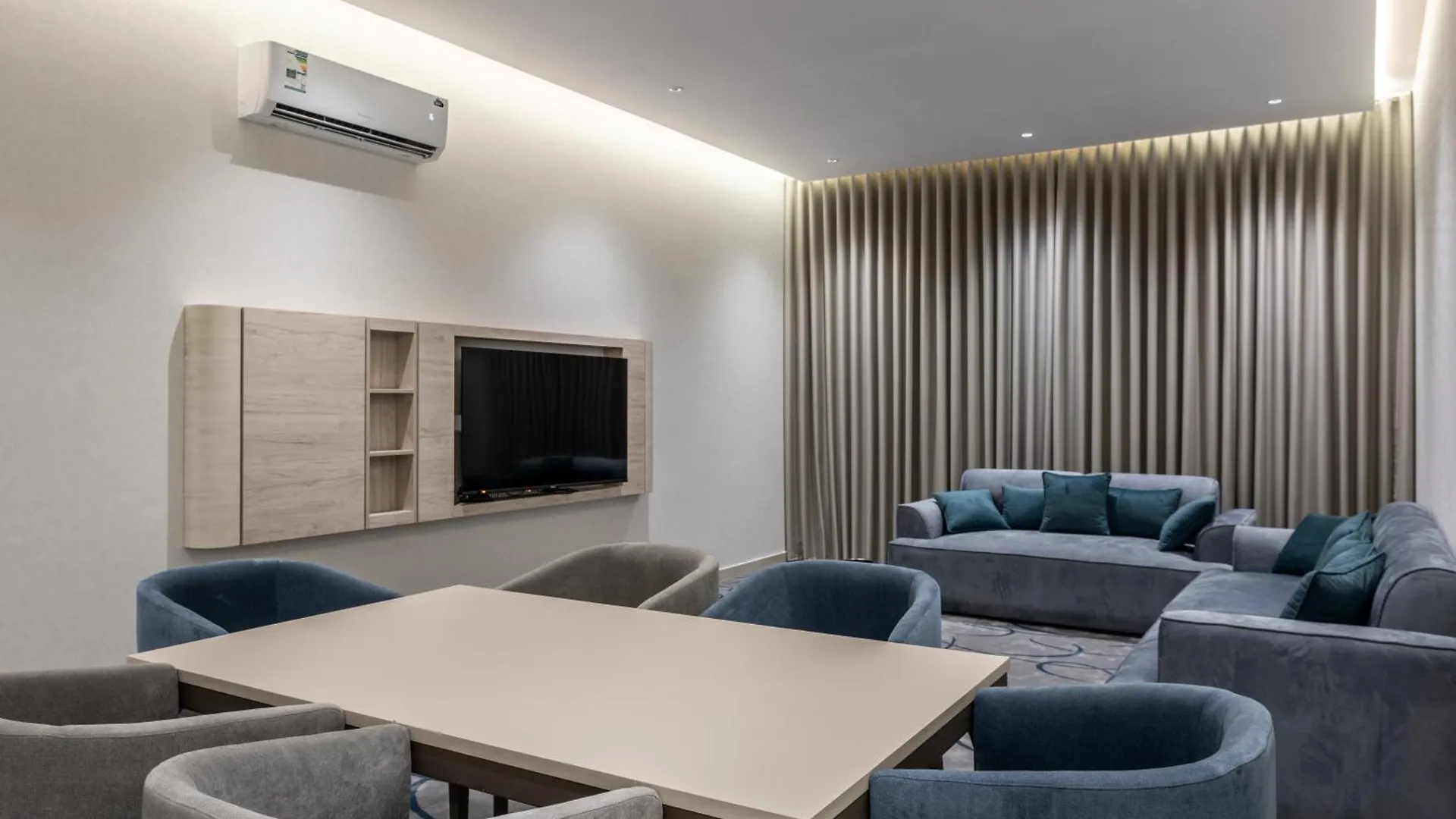 اجنحة غرس الفاخرةd18 Apartment Medina
