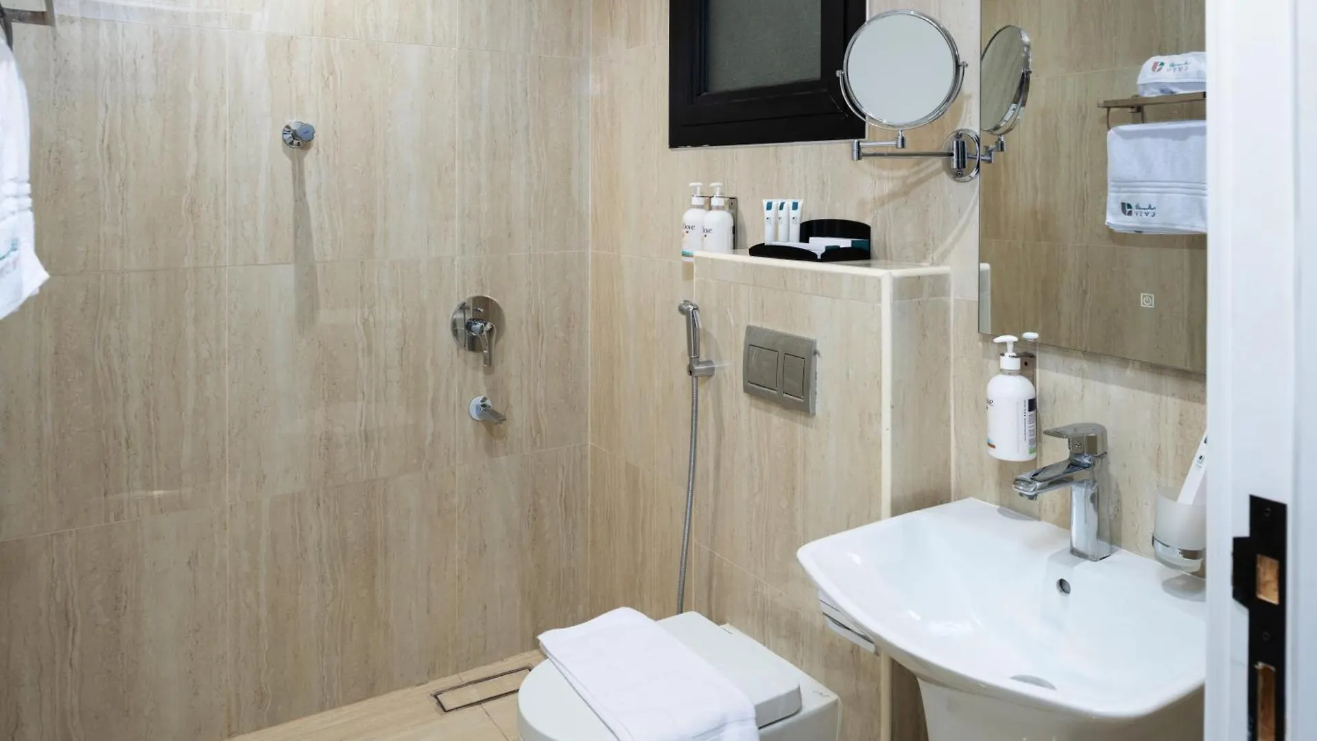 اجنحة غرس الفاخرةd18 Apartment Medina