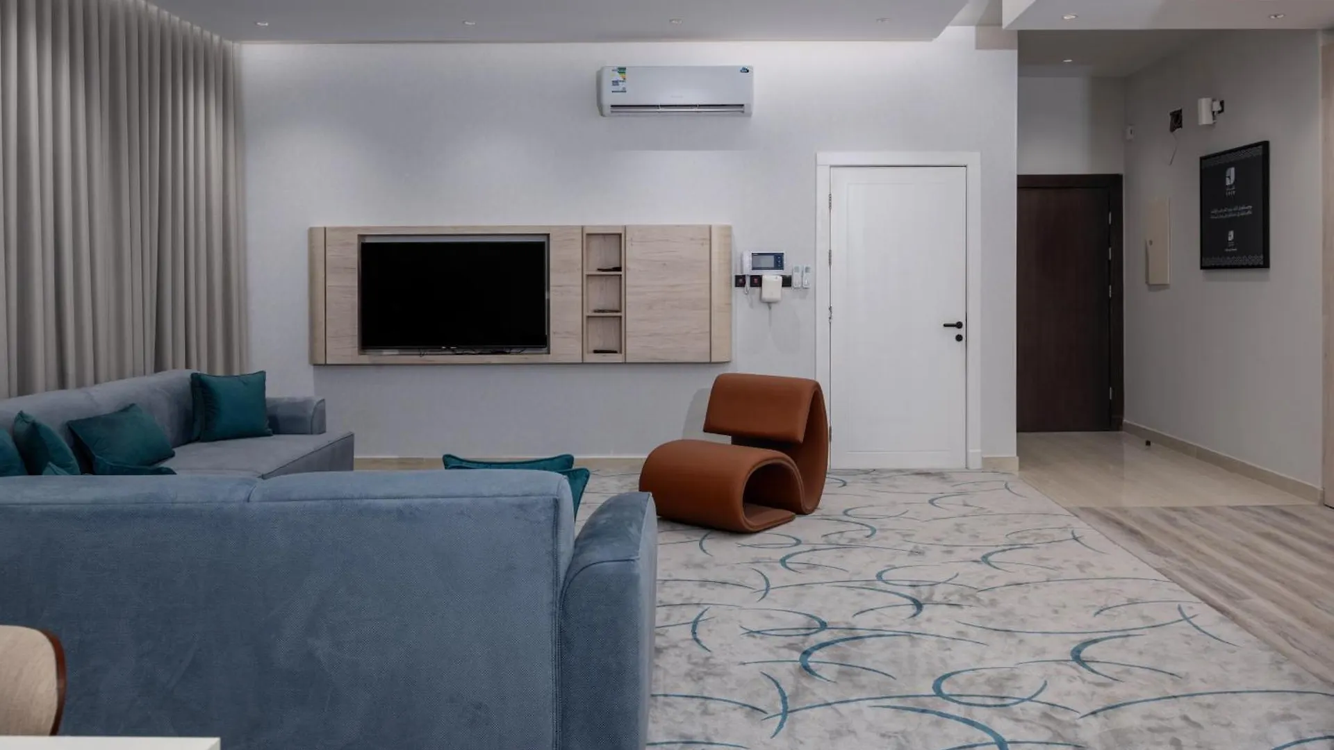 اجنحة غرس الفاخرةd18 Apartment Medina