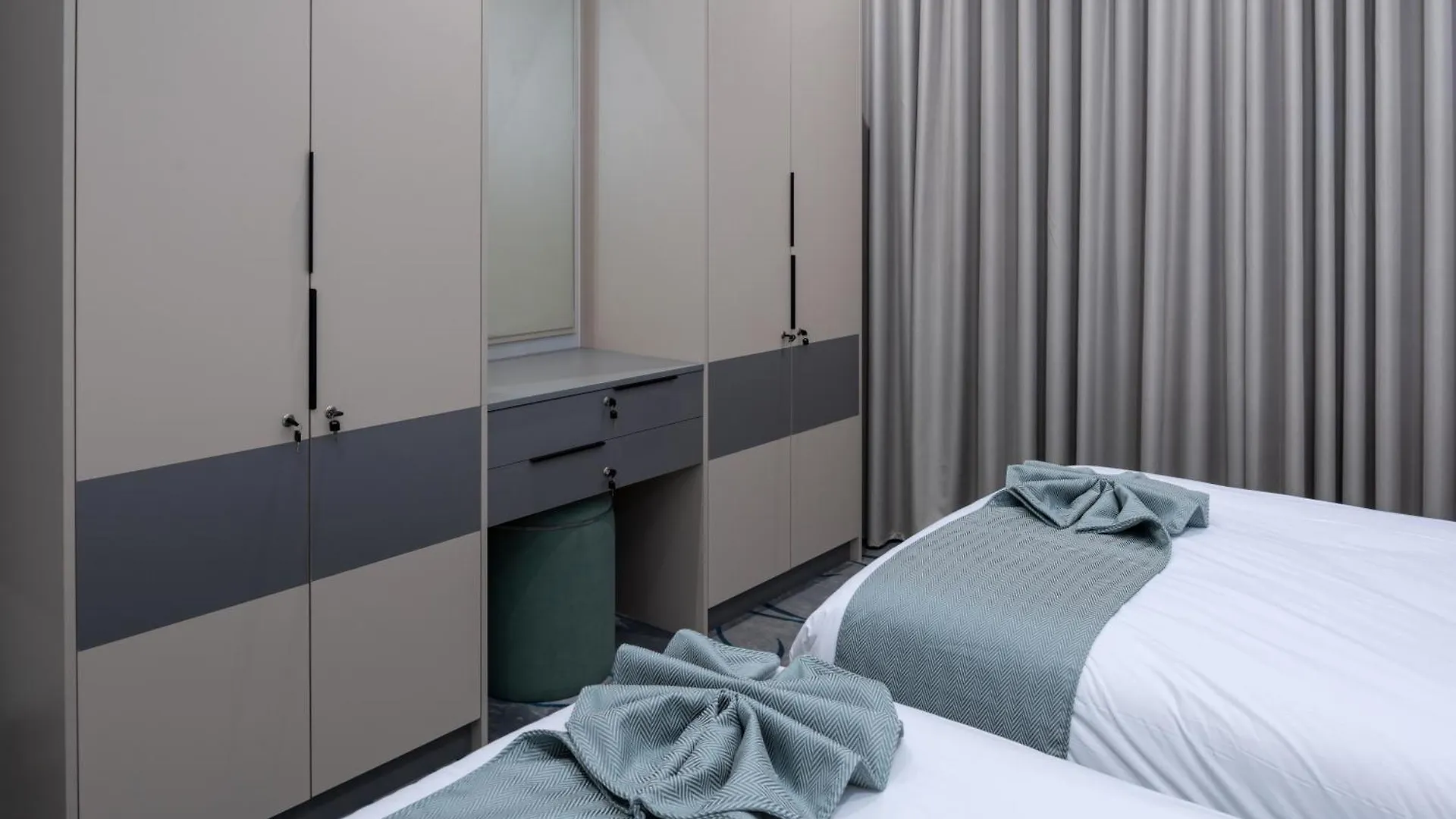 اجنحة غرس الفاخرةd18 Apartment Medina